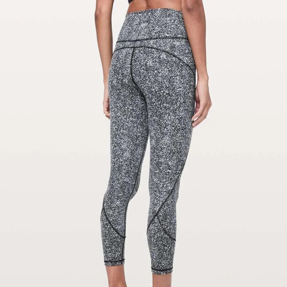 Lululemon In Movement Everlux 25" Tight in Starlight Black. Sz: 8 - Picture 2 of 12
